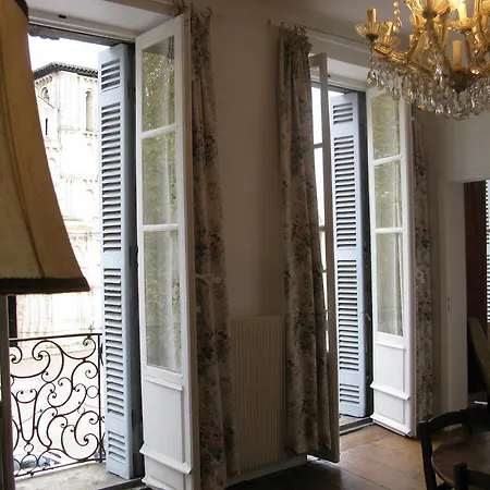 Bordeaux-sainte Croix Apartment